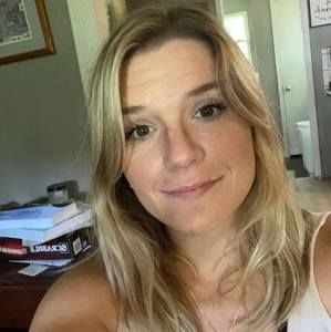 Meet your Posher, Lacee